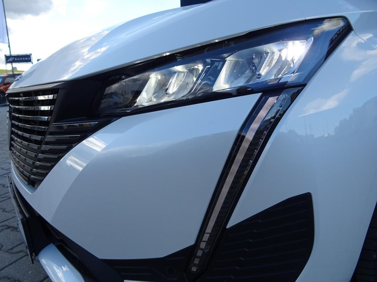 Peugeot 308, ALLURE 1.2 PureTech 130k MAN6 - fotka 5
