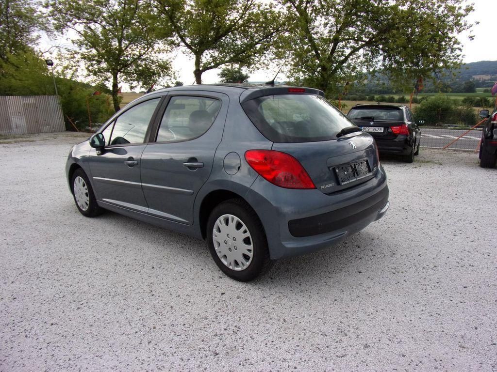 Peugeot 207, 1.4 16V - fotka 2