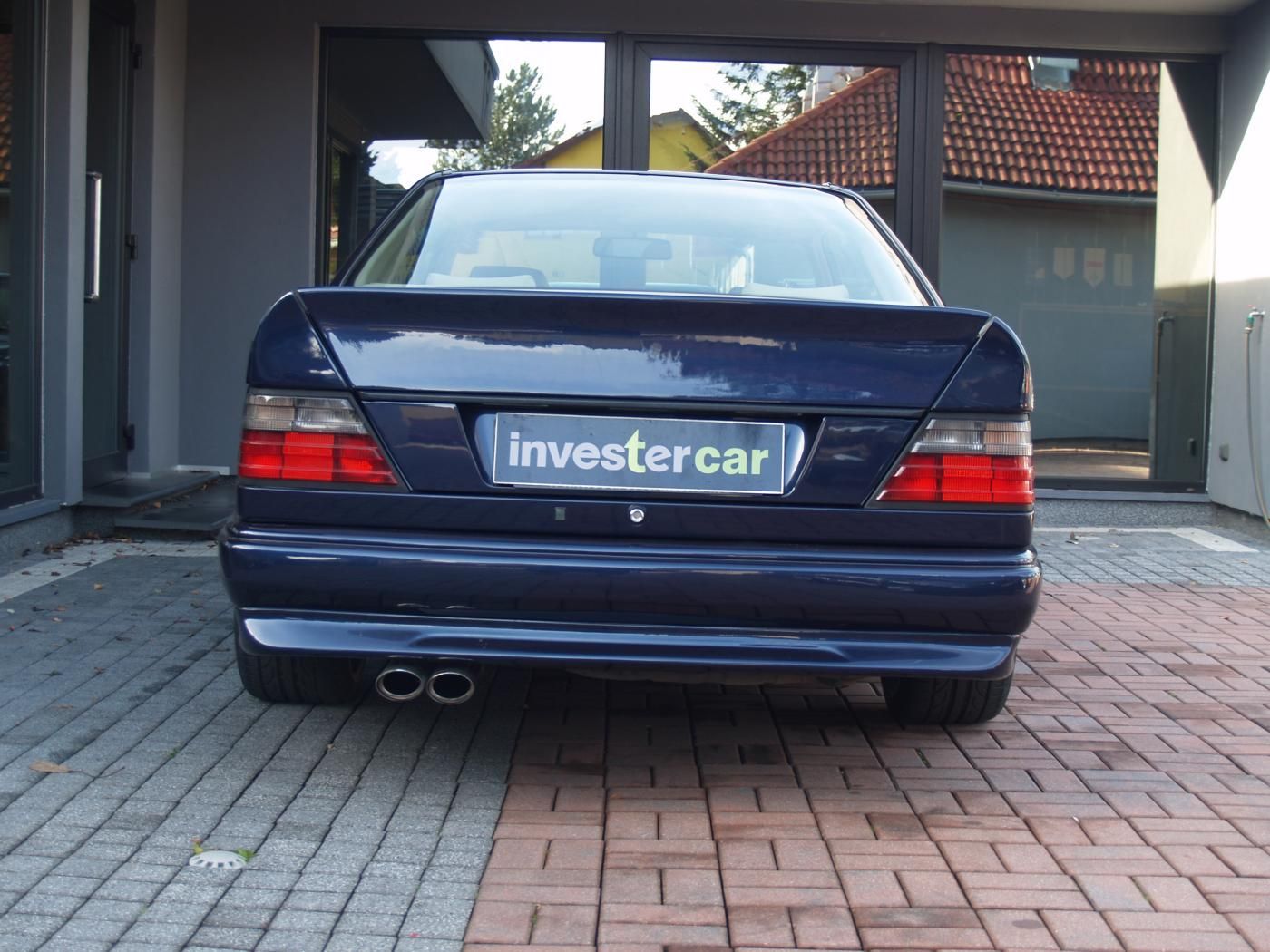 Mercedes-Benz Třídy E, E 320 - fotka 3