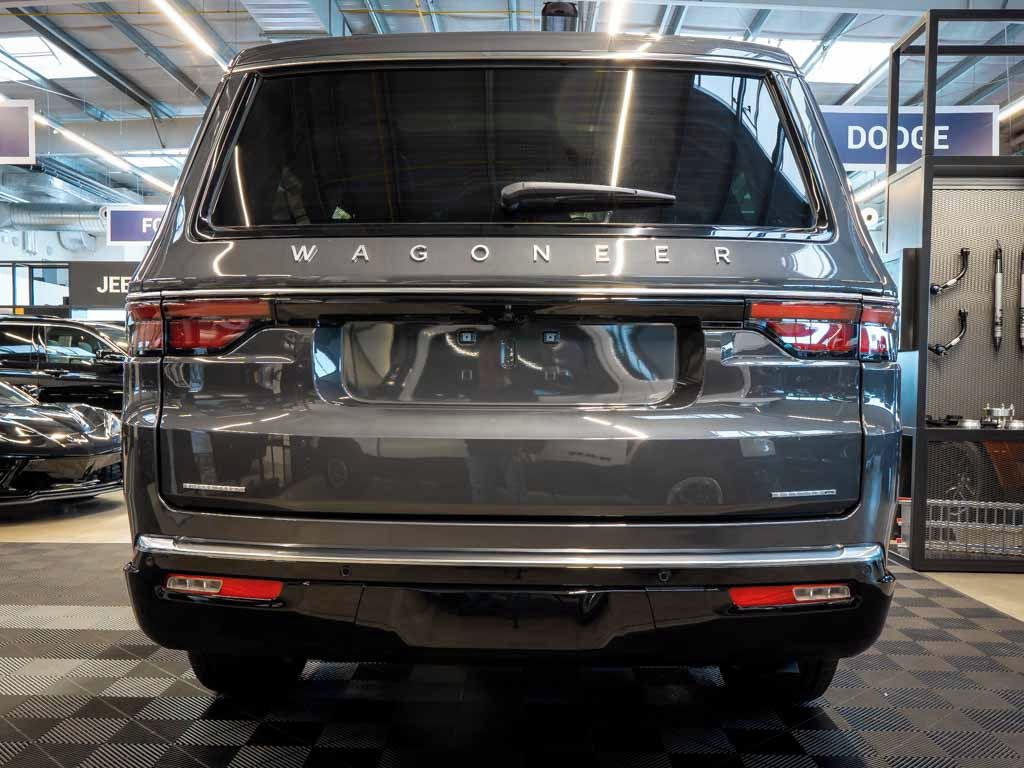 Jeep Wagoneer, 5.7 Wagoneer V8, HeadUp - fotka 4