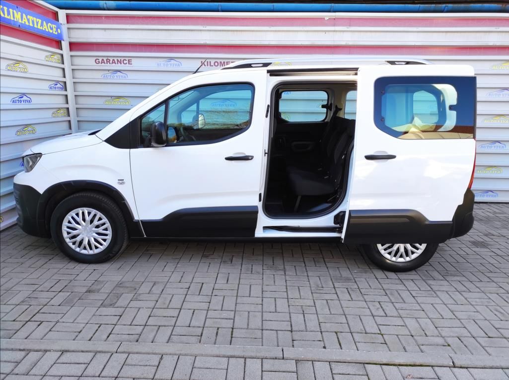 Peugeot Rifter, 1,5 BlueHDi Active,ČR,Tempomat - fotka 4