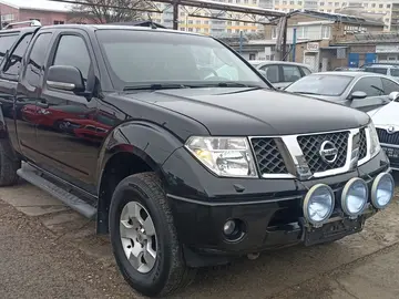 Nissan Navara, Navara 2,5 DCI KING 4WD