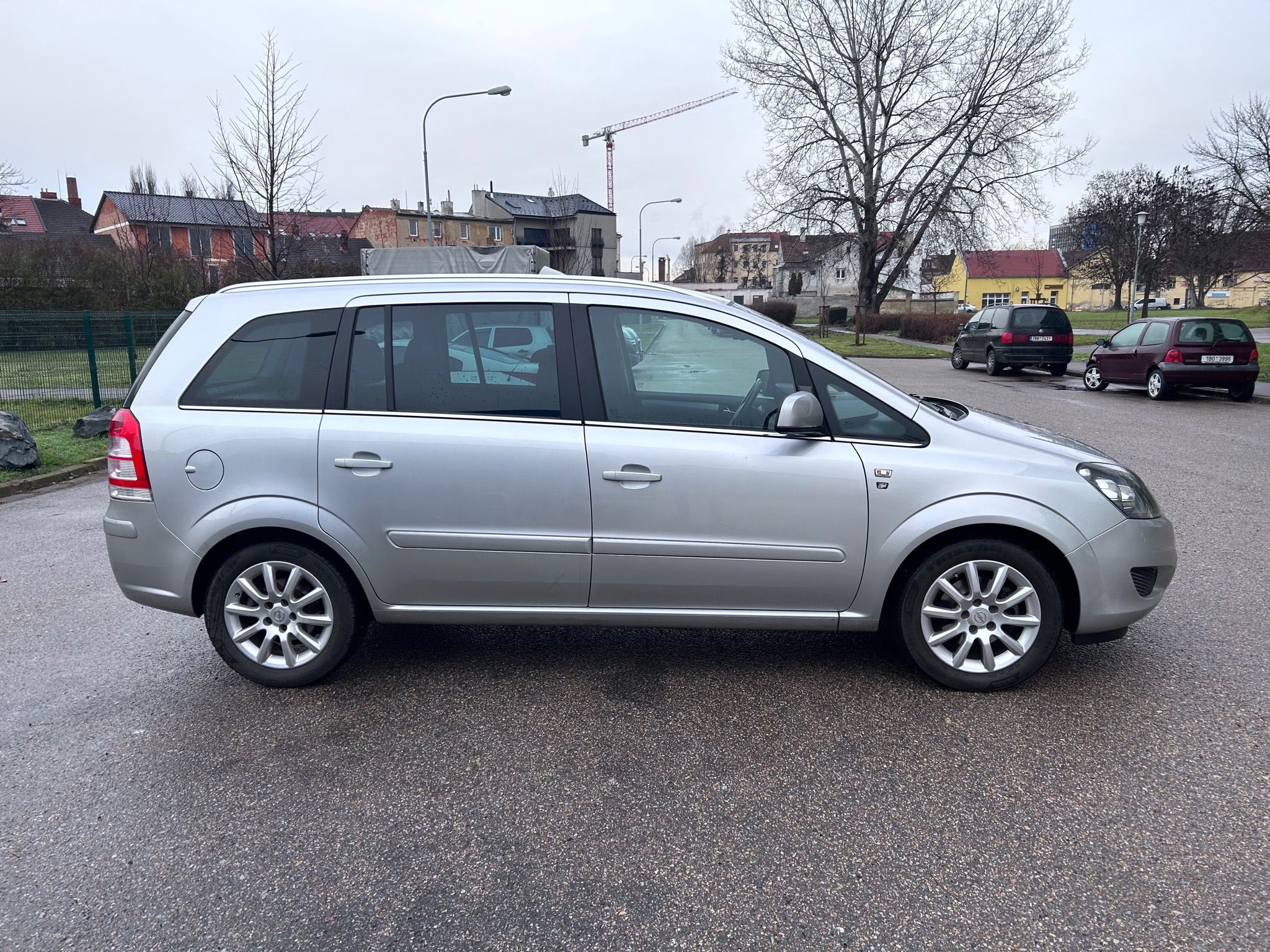 Opel Zafira, 1,8 16V, 7 míst, - fotka 4