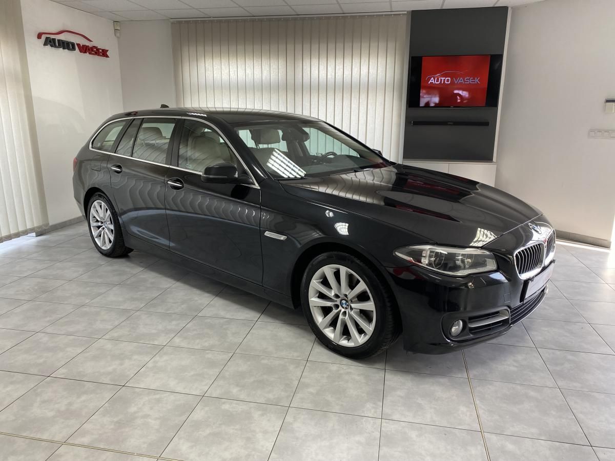 BMW Řada 5, 530 XD,VIRTUAL,SERVISKA,DPH - fotka 2