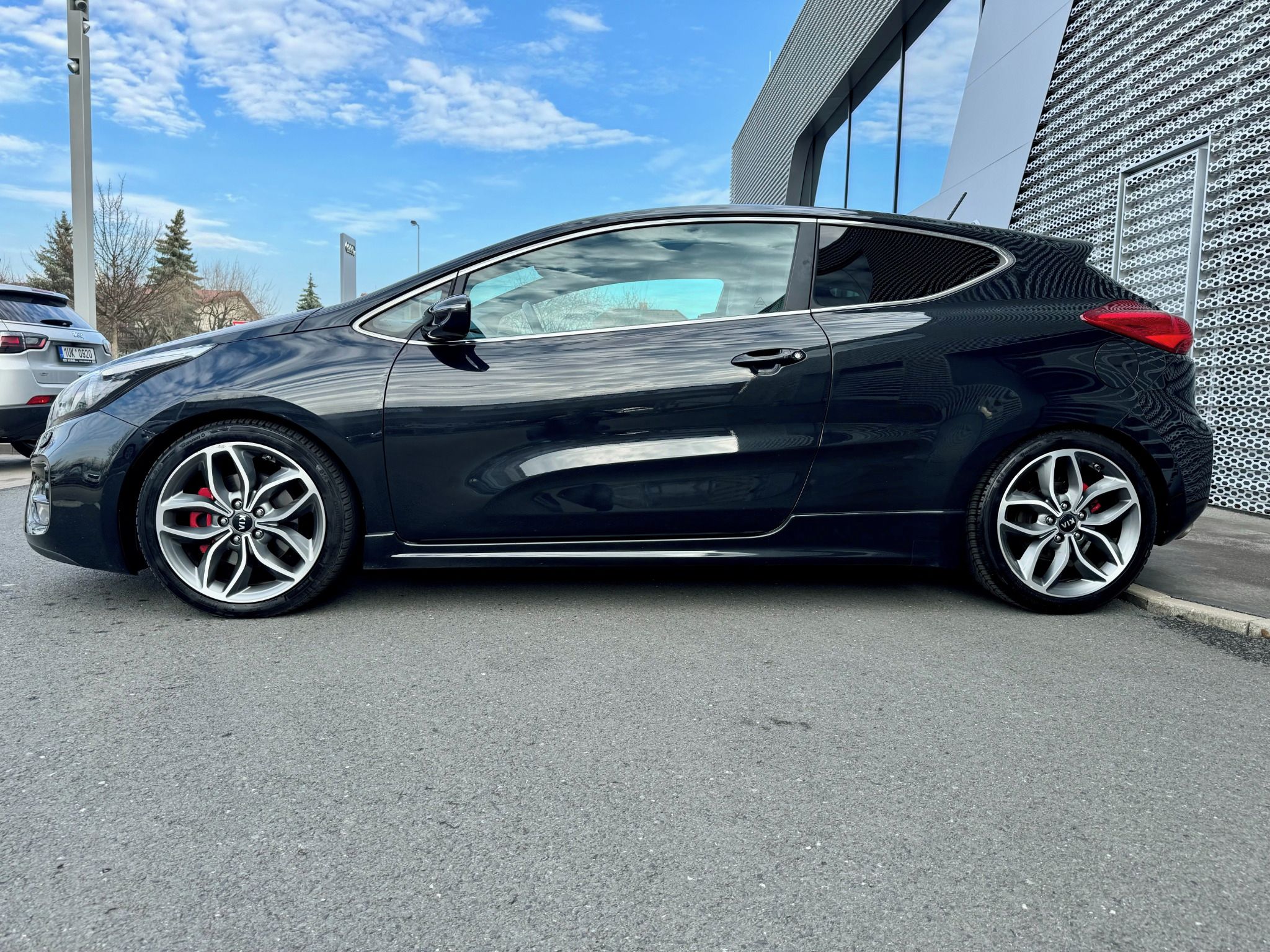 Kia Cee´d, 1.6 T-GDI 150kW GT Plus RECARO - fotka 5