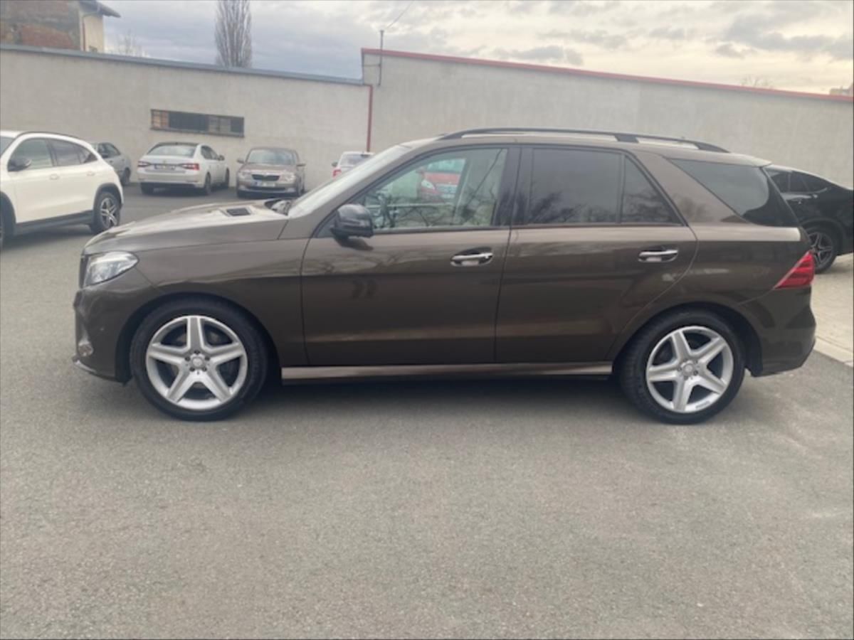 Mercedes-Benz GLE, 350 BlueTEC 4MATIC - fotka 3