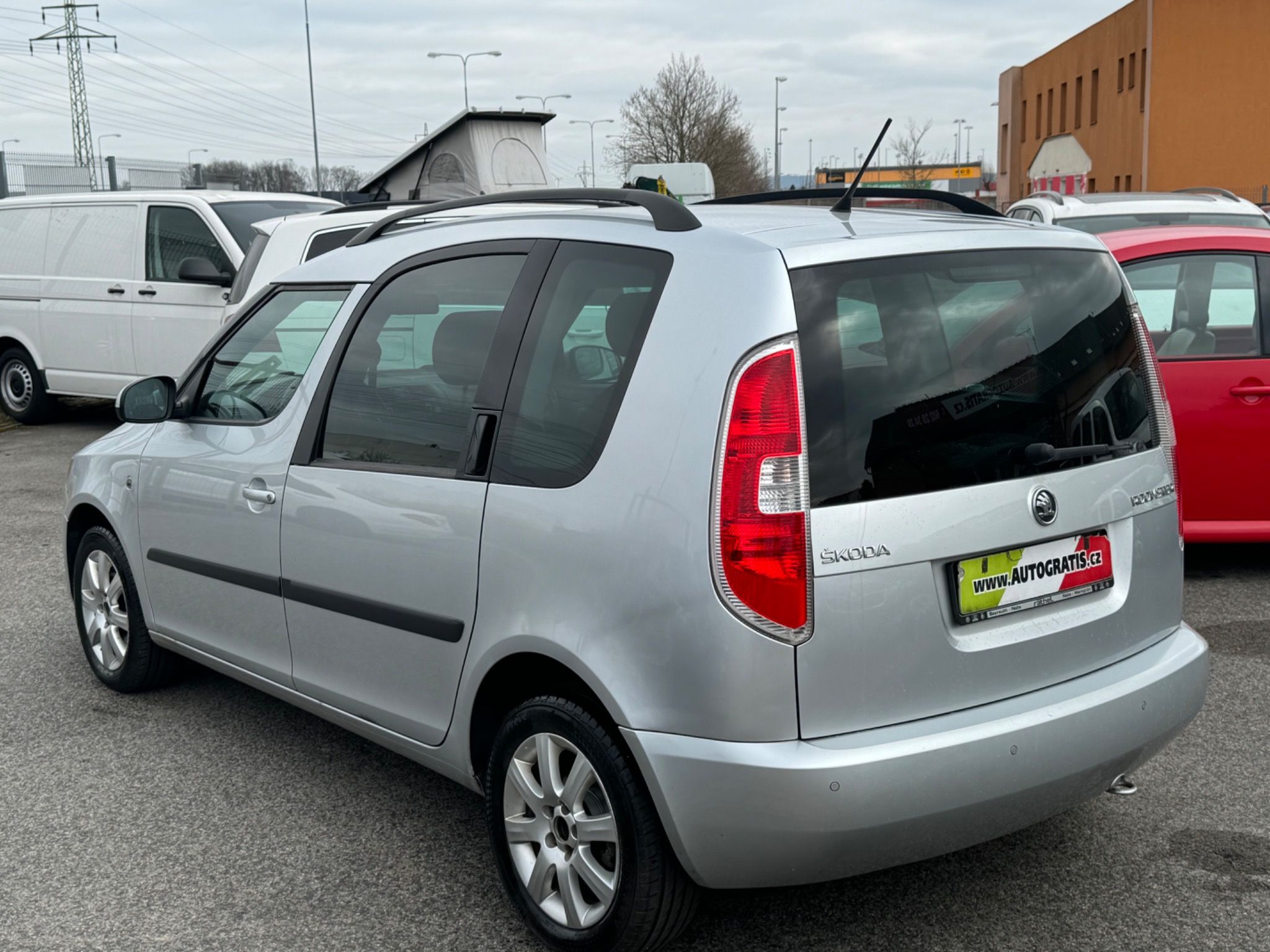 Škoda Roomster, 1.6TDI-77-KLIMATR.PDC.VYHŘ.SED - fotka 3