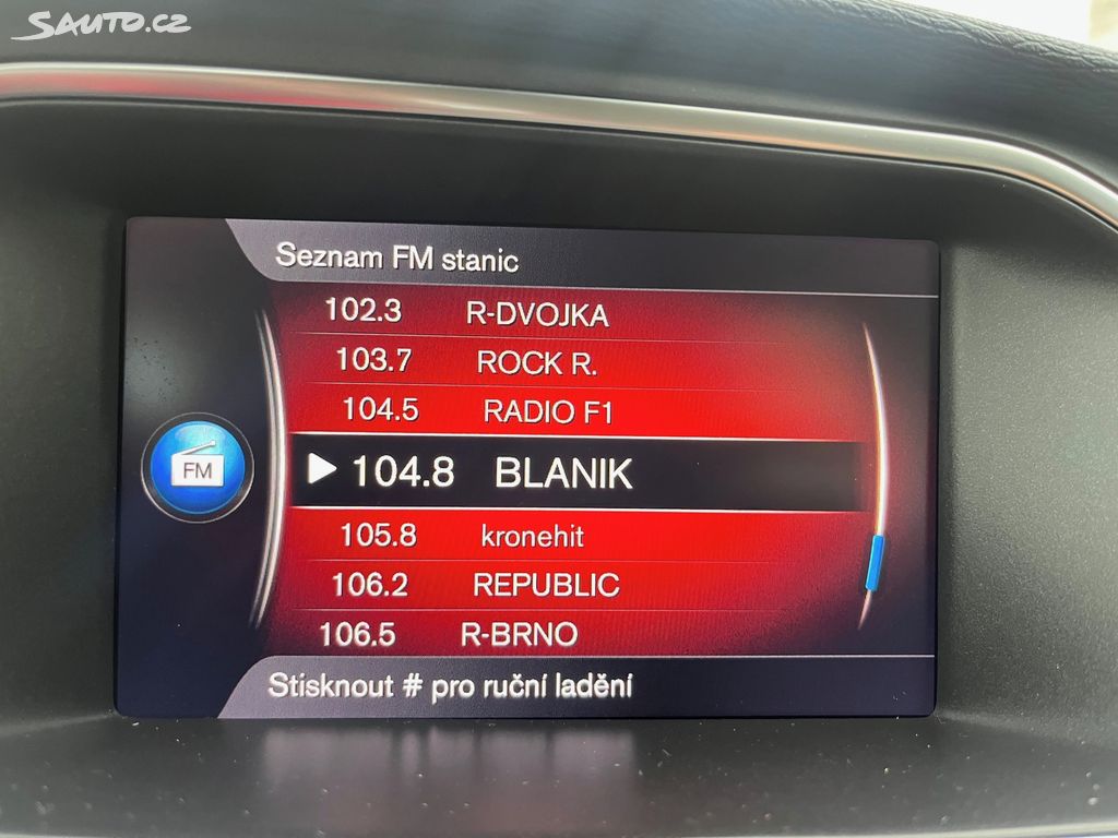 Volvo V40, fotka 32
