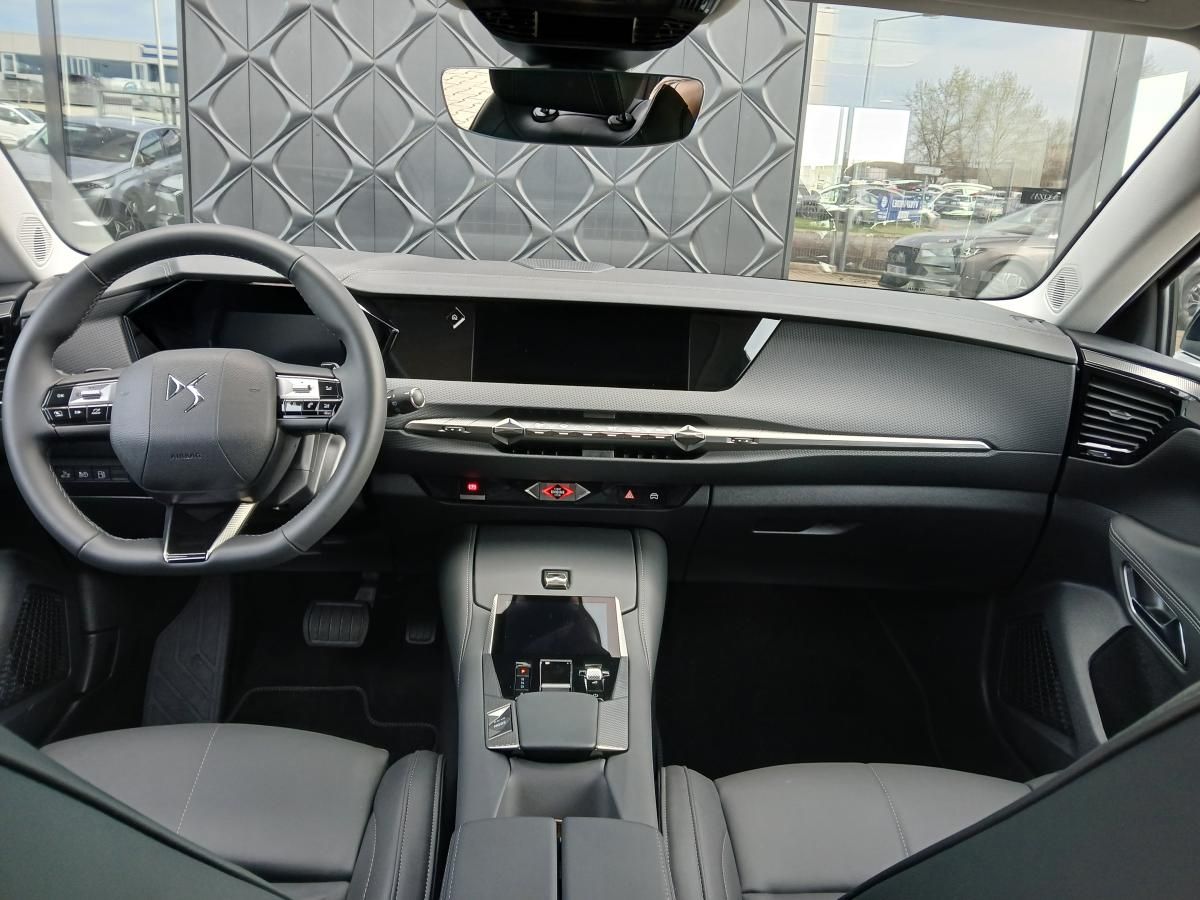 DS 4, CROSS RIVOLI E-TENSE 225 - fotka 2