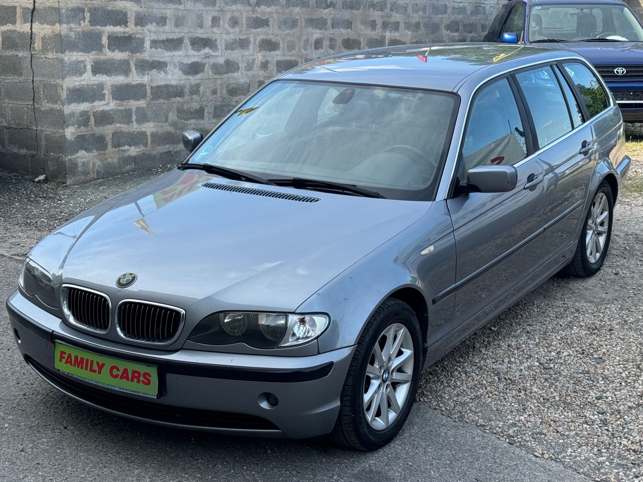 BMW Řada 3, 320i,125KW,TEMPOMAT,VÝHŘEV - fotka 3