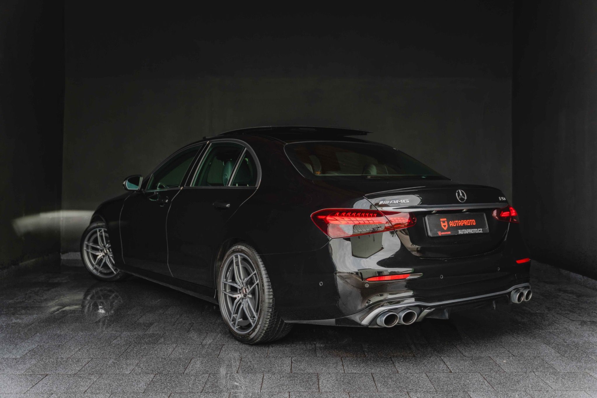Mercedes-Benz Třídy E, E53*AMG*4M*DIS*360*R19 - fotka 4