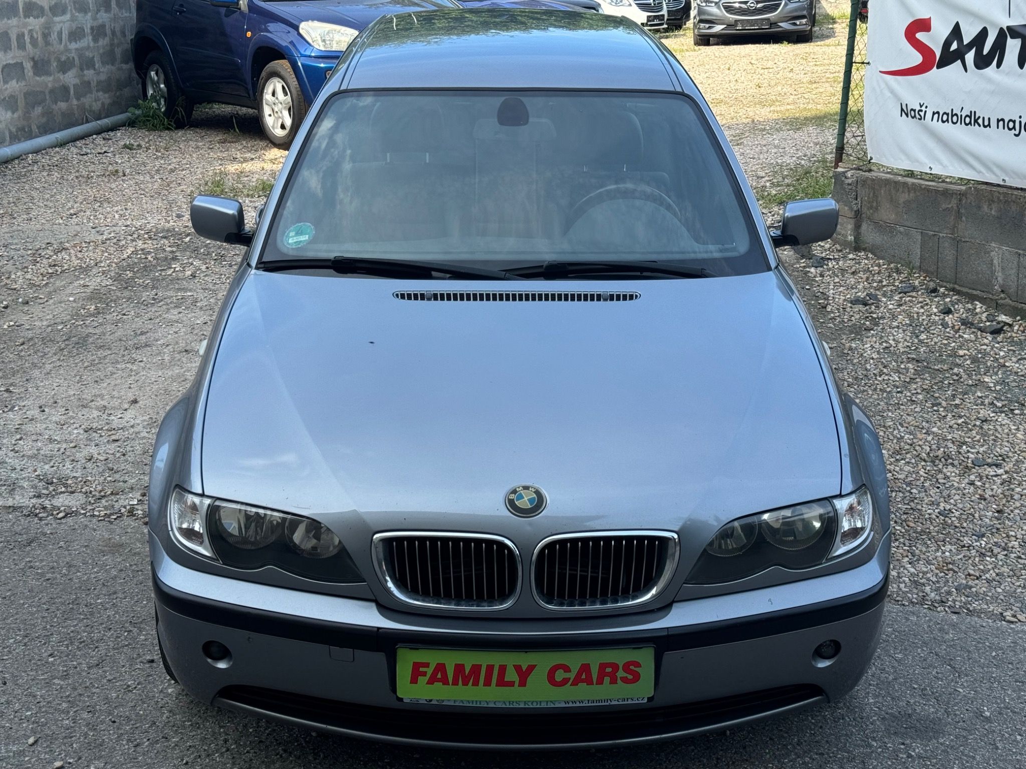 BMW Řada 3, 320i,125KW,TEMPOMAT,VÝHŘEV - fotka 2