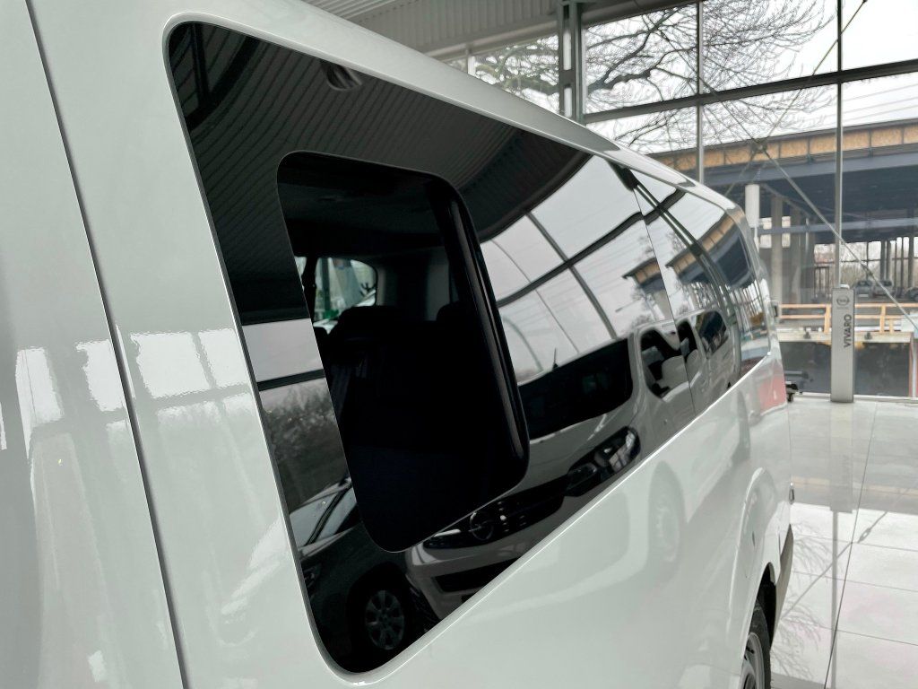 Opel Vivaro, e Combi "L" 100 kW / 50 kWh - fotka 6