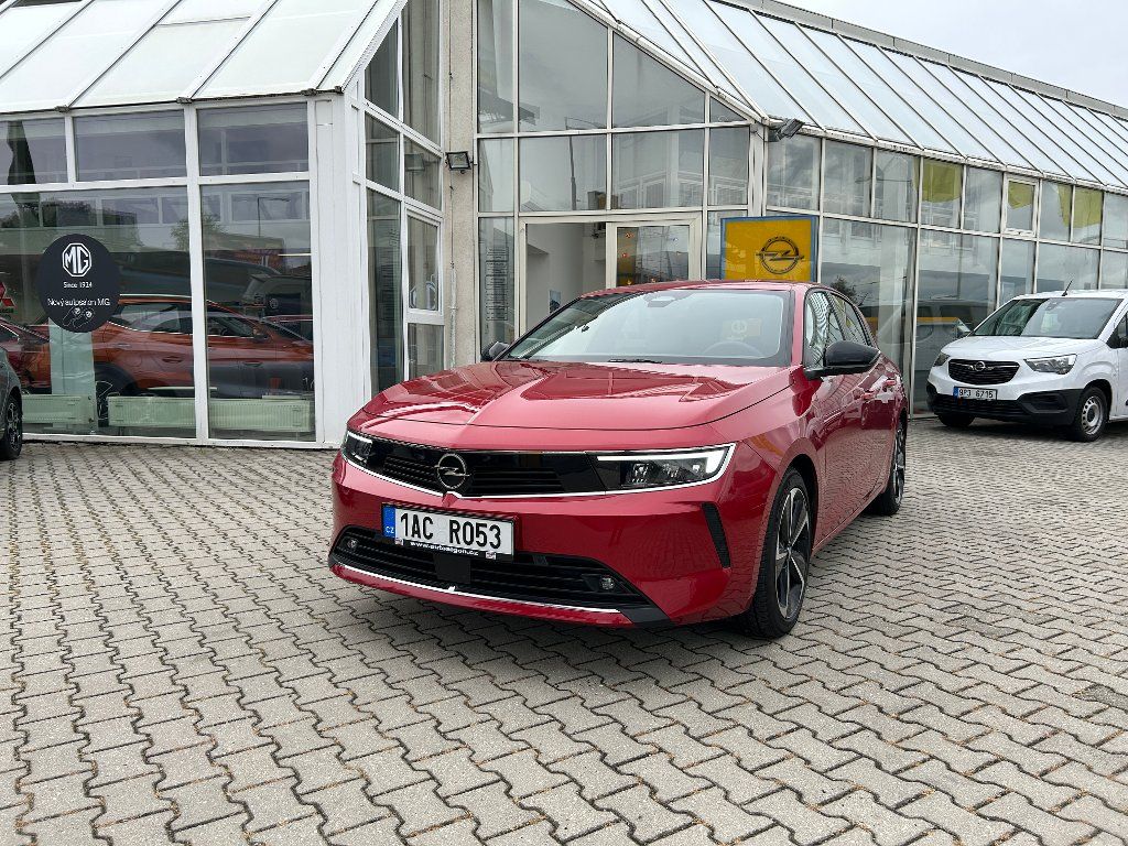 Opel Astra, Elegance 1,2 Turbo 81kW MT6