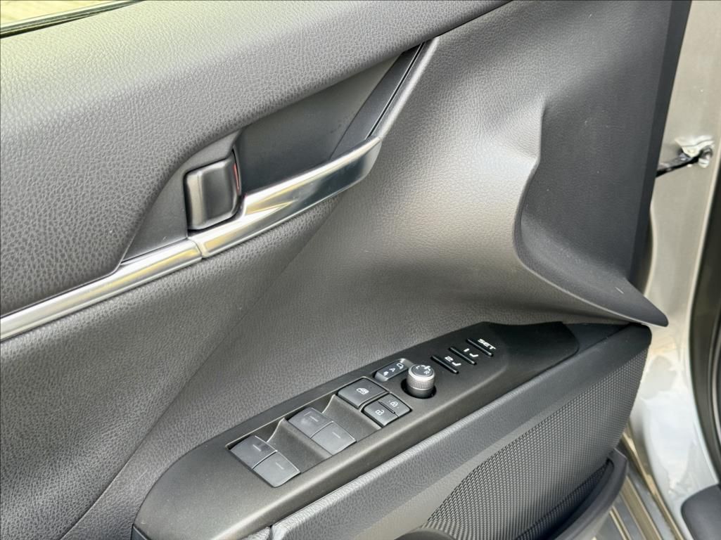 Toyota Camry, 2,5 Hybrid Executive VIP - fotka 2