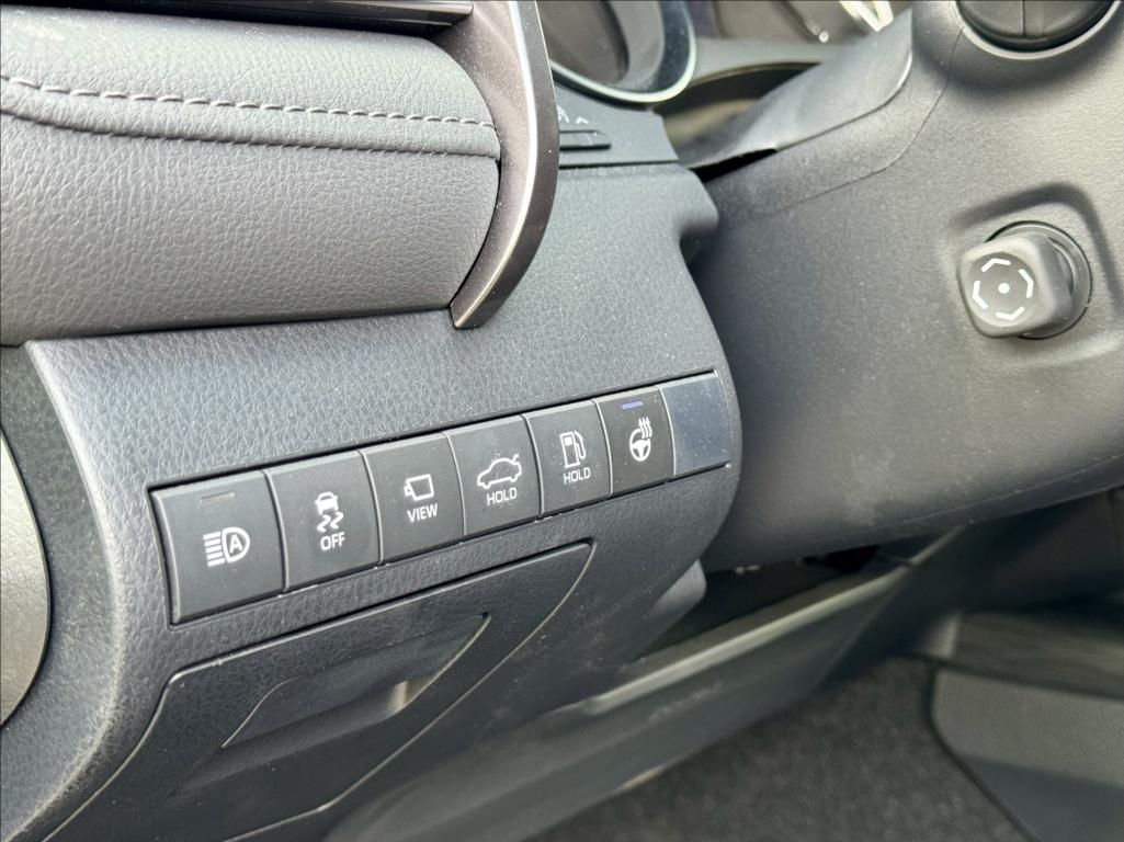 Toyota Camry, 2,5 Hybrid Executive VIP - fotka 3