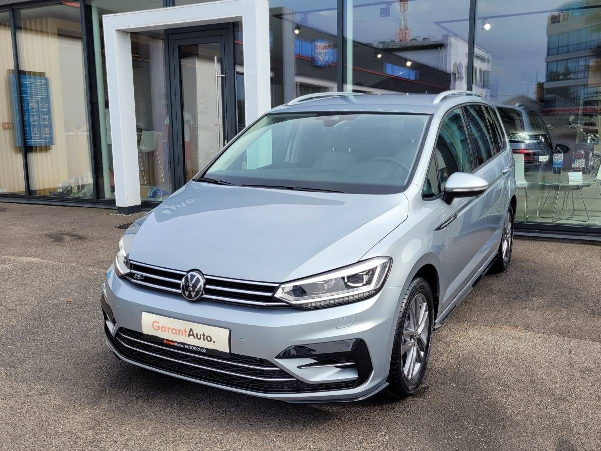 Volkswagen Touran, 1.5 TSI DSG R-Line 7míst TAŽNÉ