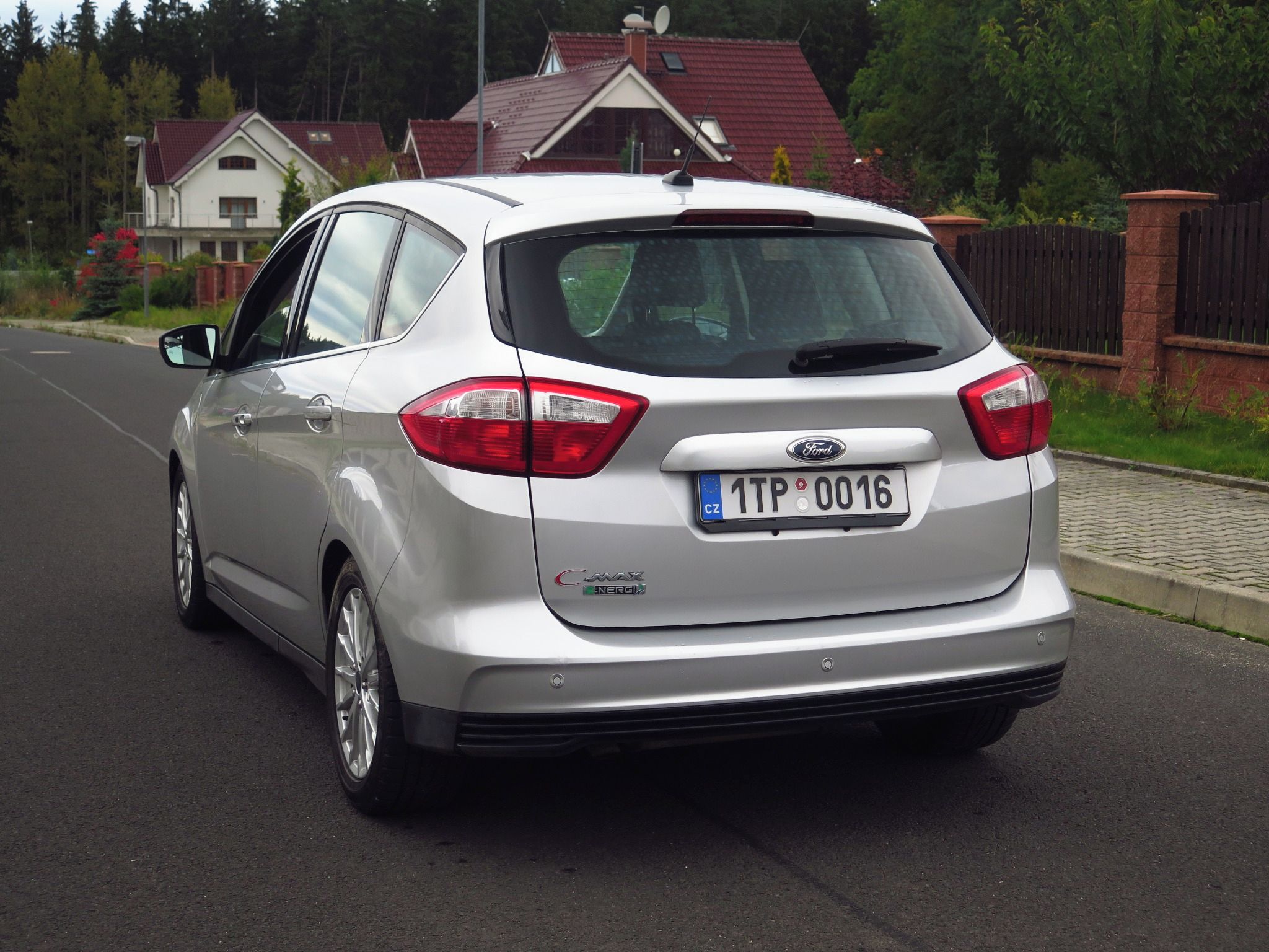 Ford C-MAX, PLUG-IN - Energi - Hybrid - fotka 5