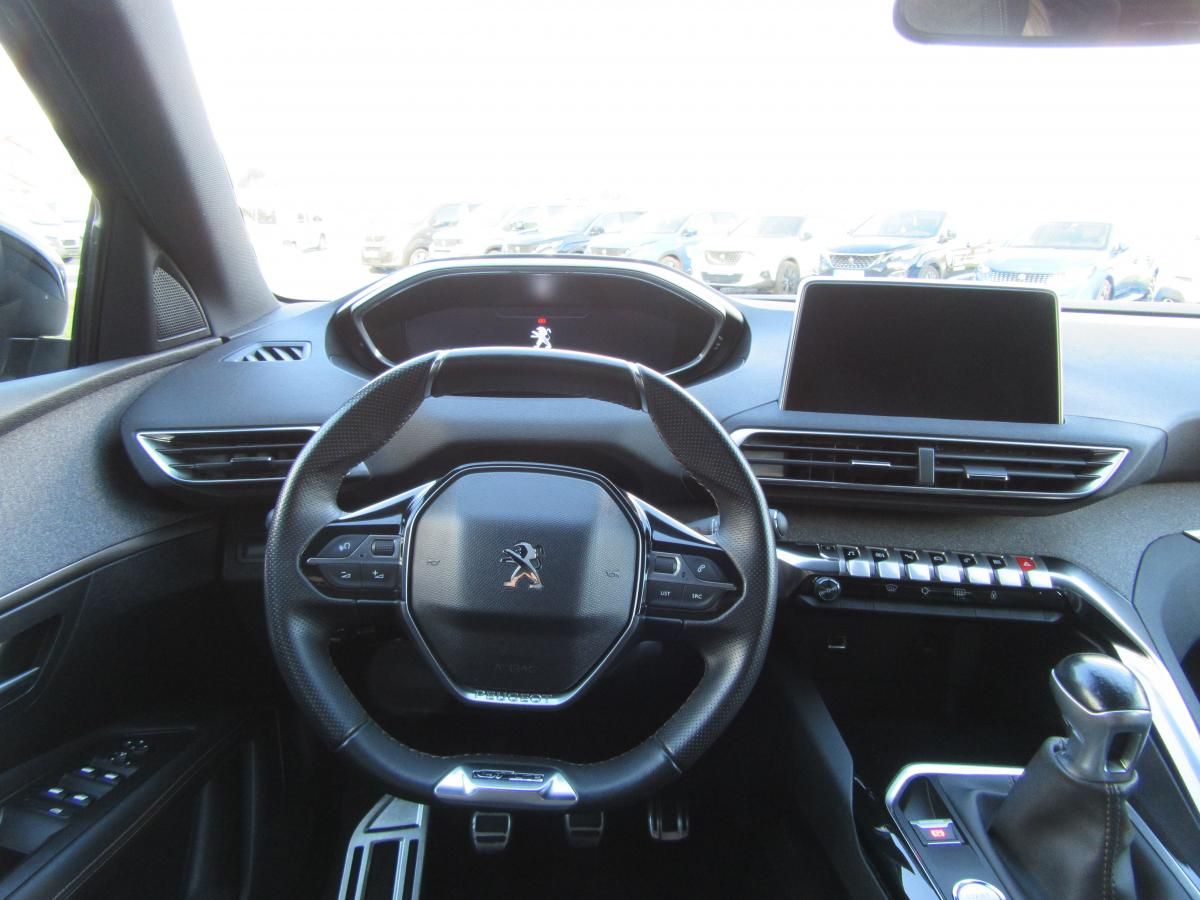Peugeot 3008, GT LINE 1.2 PureTech 130k MAN6 - fotka 3