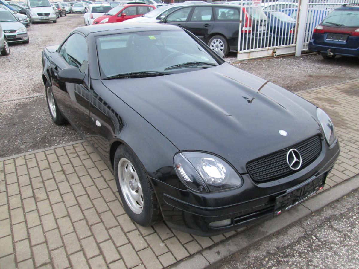 Mercedes-Benz SLK, 200 2,0 100KW - fotka 3
