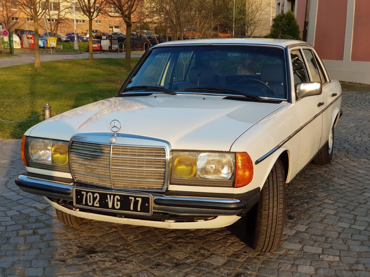 Mercedes-Benz, W123 200E 1.MAJ+originál stav! - fotka 2