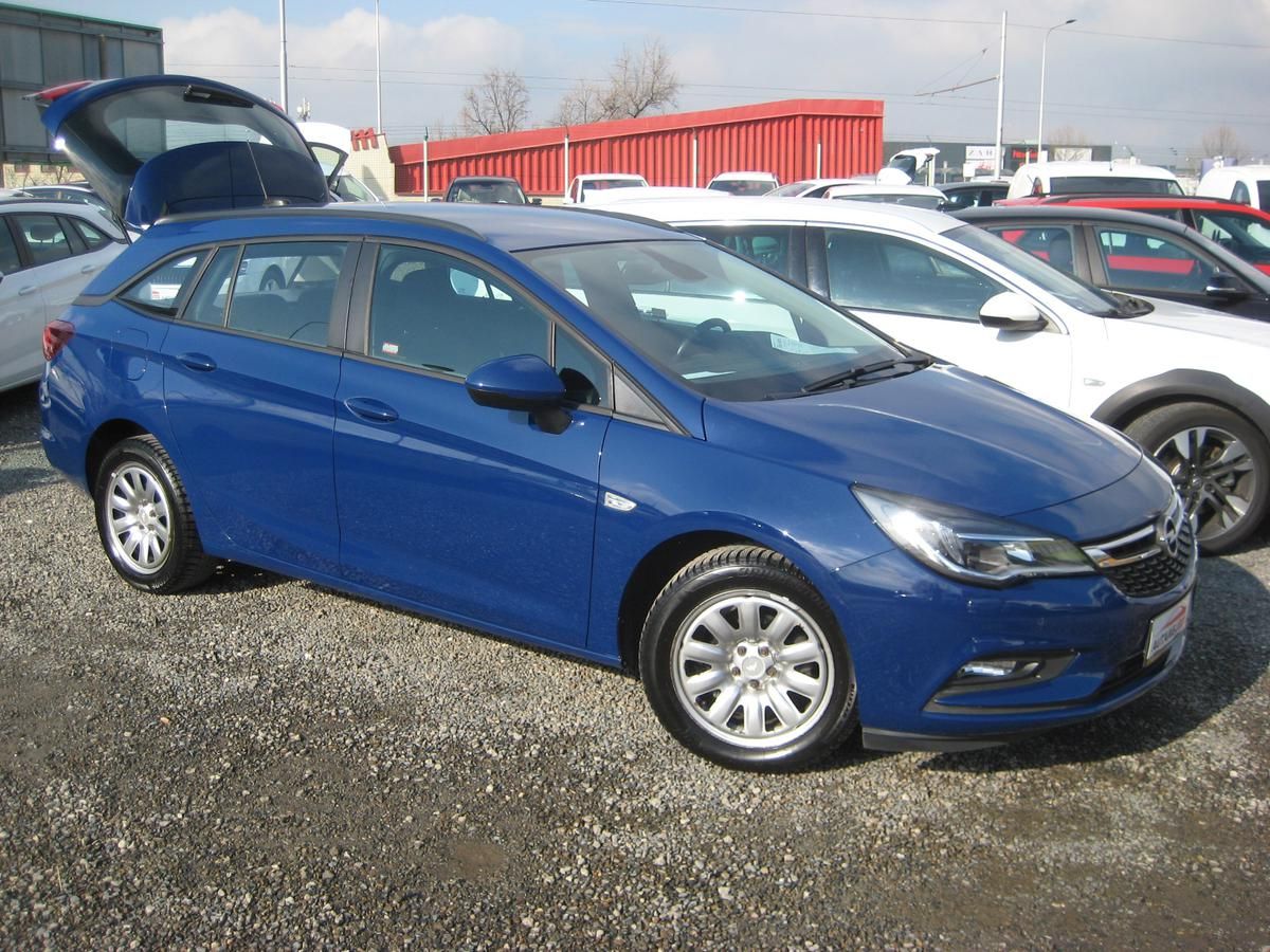 Opel Astra, 1.6 CDTi Enjoy TOP DPH ČR !!! - fotka 4