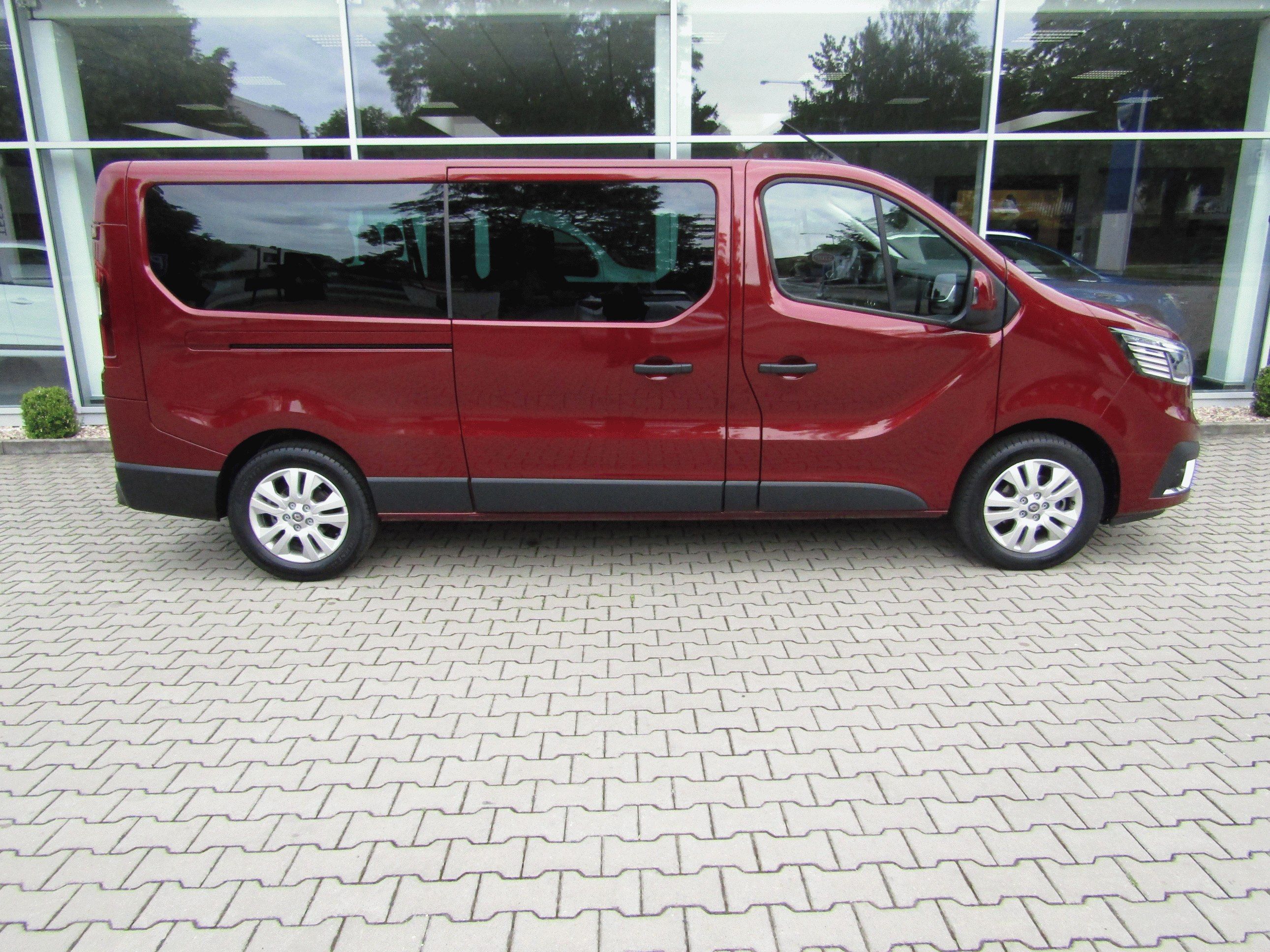 Renault Trafic, Blue dCi 150 Cool L2 9 míst - fotka 3