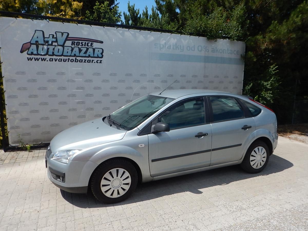 Ford Focus, 1.6i, KLIMA - fotka 2