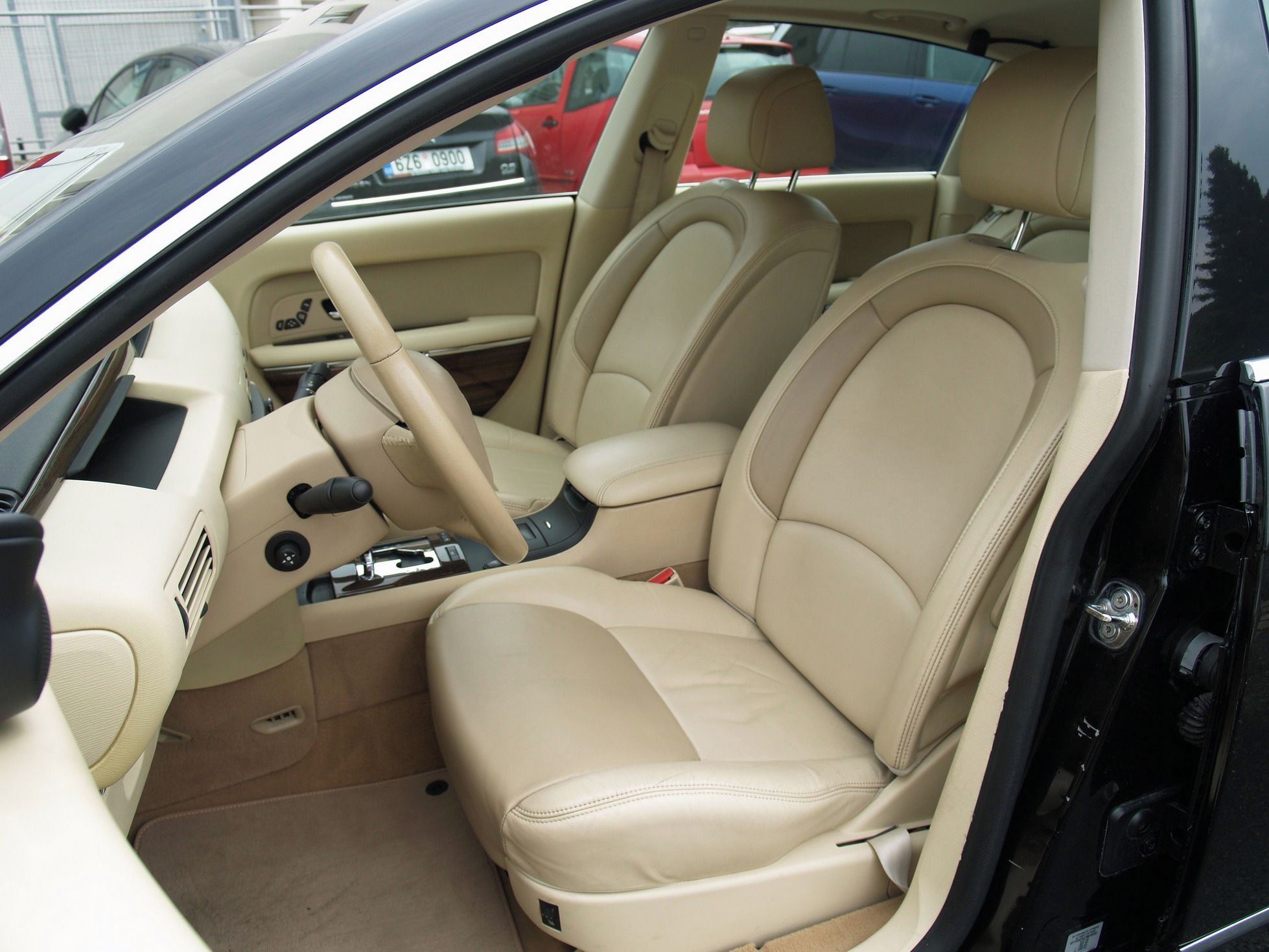 Citroën C6, Exclusive 3,0i - fotka 6