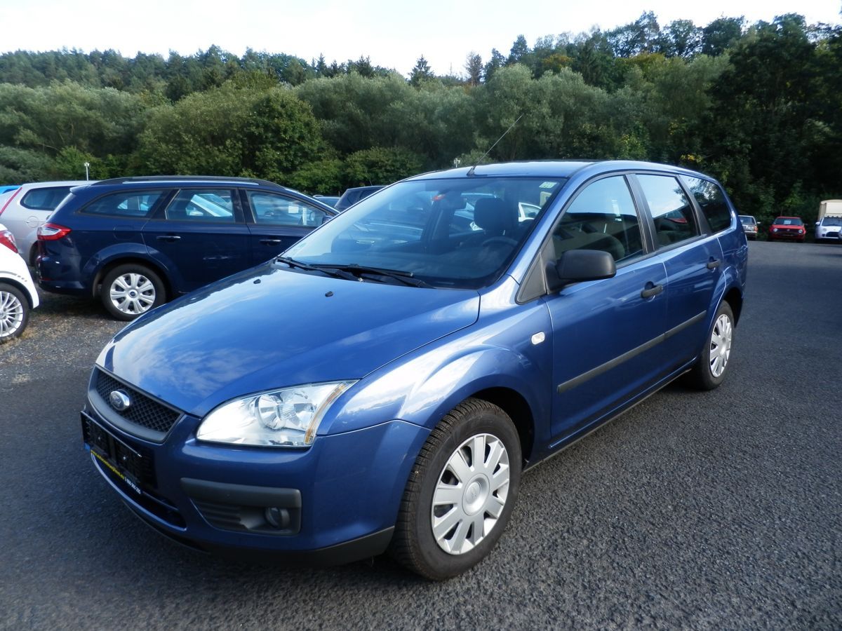 Ford Focus, 1,6 74KW KLIMA - fotka 4