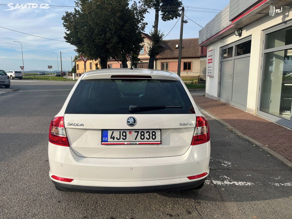 Škoda Rapid, fotka 5