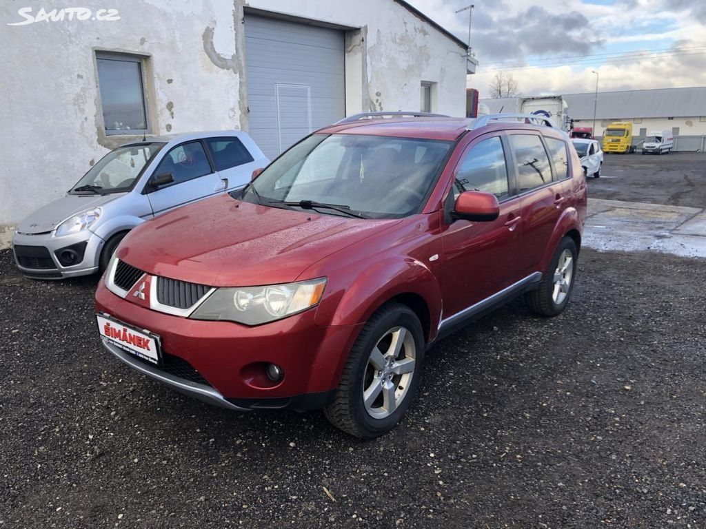 Mitsubishi Outlander, 2.2 Di-D 4X4 - fotka 6