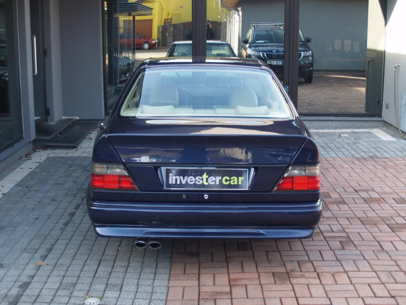 Mercedes-Benz Třídy E, E 320 - fotka 4