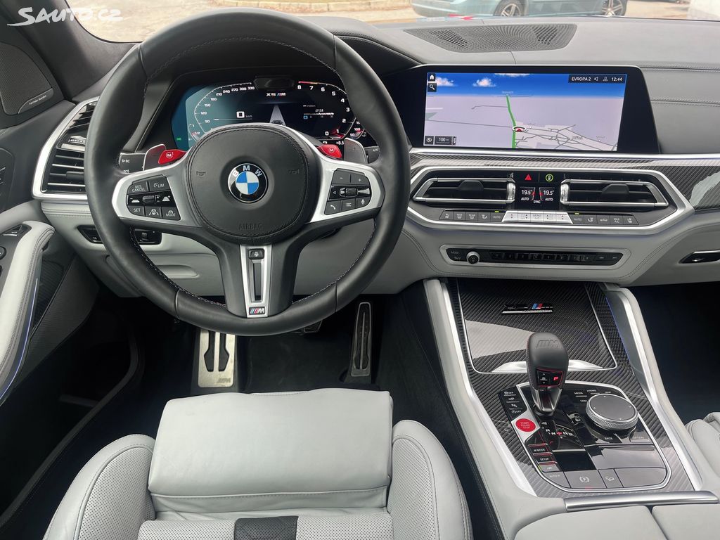 BMW X5, fotka 17