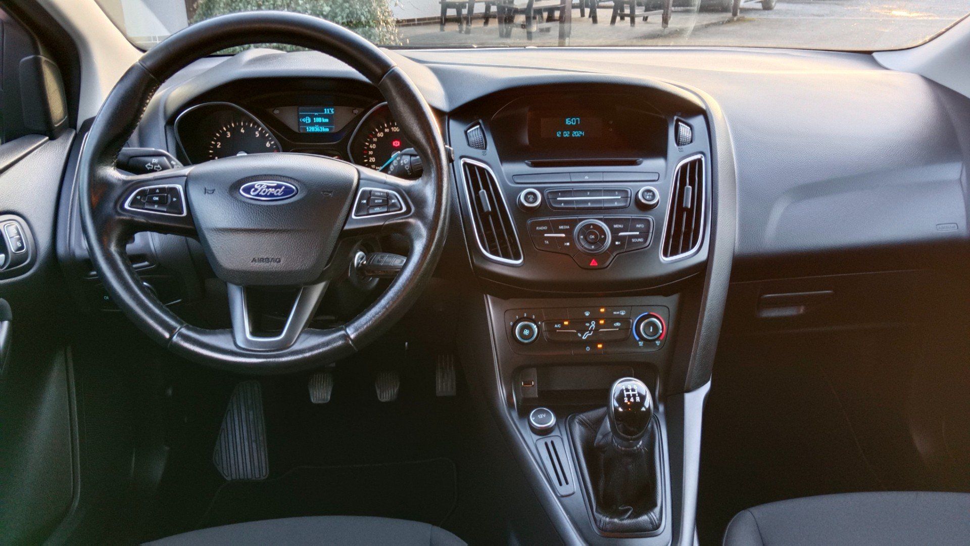 Ford Focus, 1.6 16 V 77KW - fotka 2
