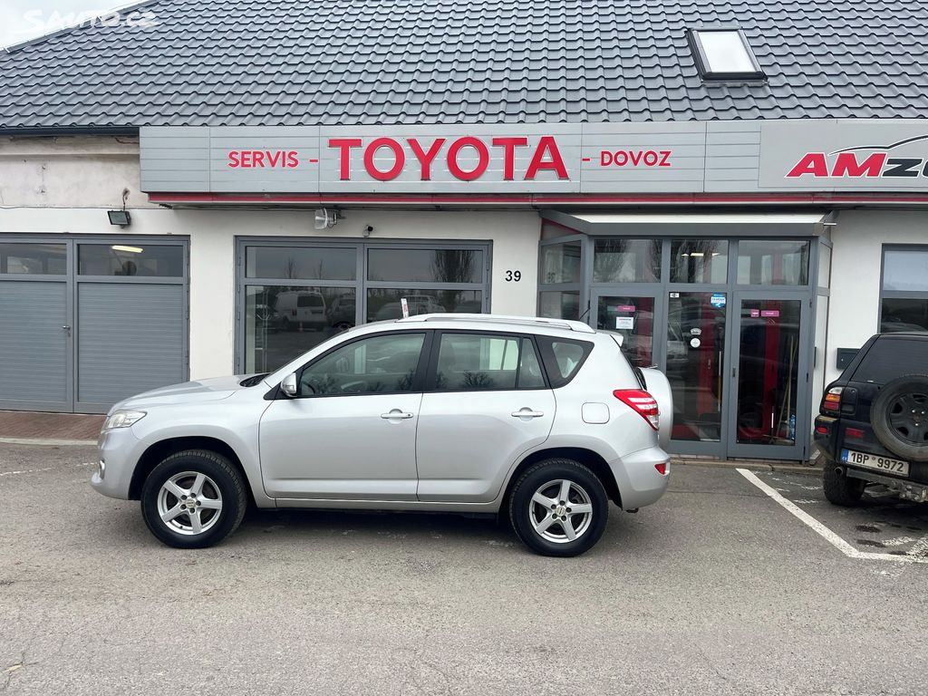 Toyota Rav4, fotka 2