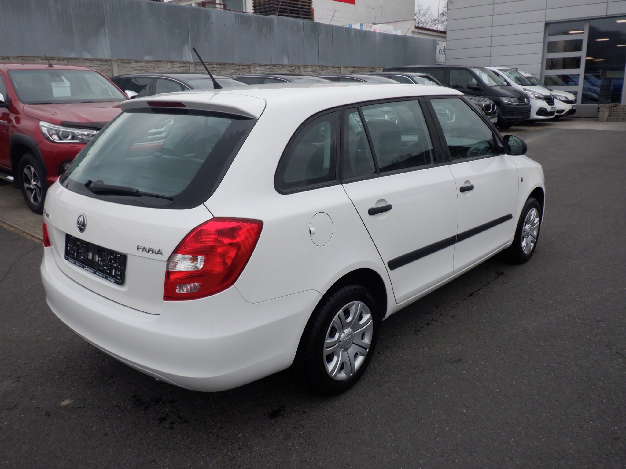 Škoda Fabia, 1.2 12V HTP Active Combi - fotka 5