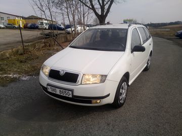 1,4 16V po prvním majiteli.