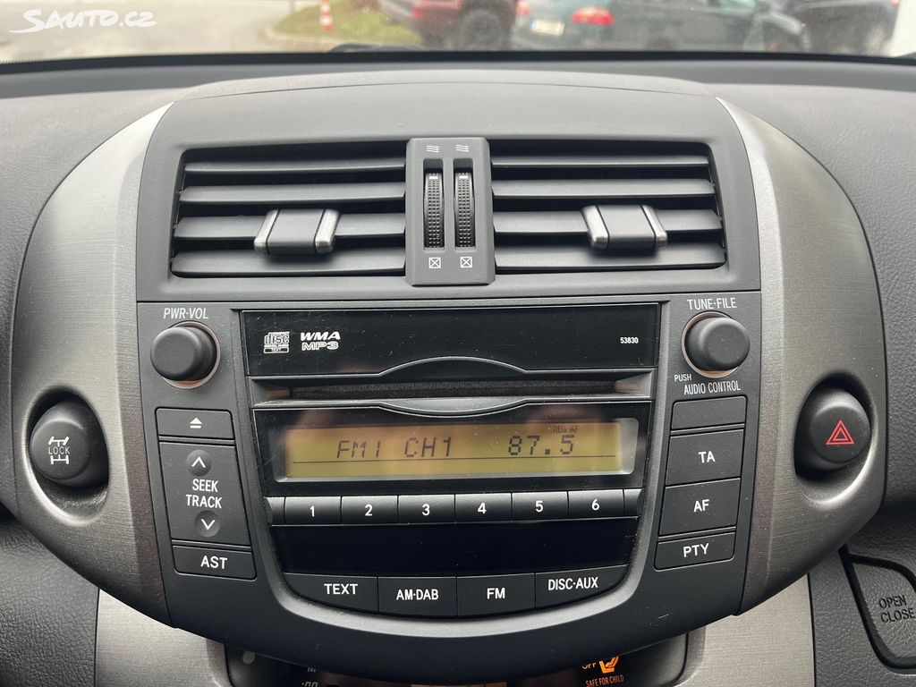 Toyota Rav4, fotka 17