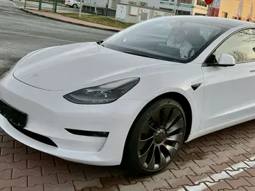 Tesla Model 3, Performance 2023