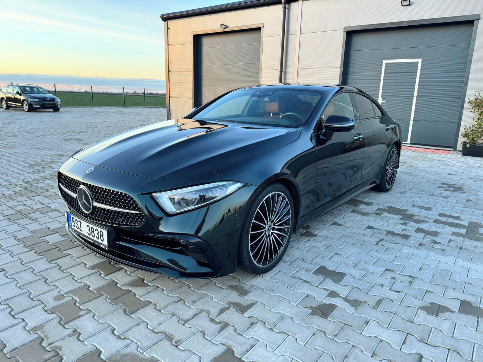 Mercedes-Benz CLS, 220d, AMG, Kamera 360° - fotka 3