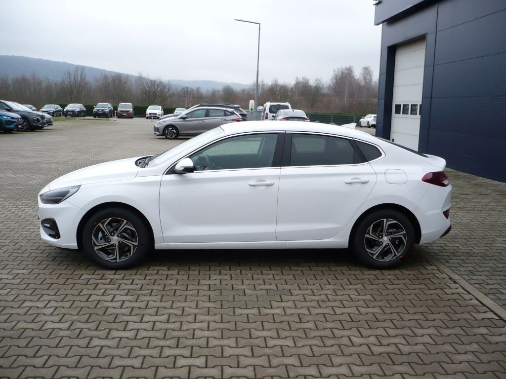 Hyundai i30, FB FAMILY SMART NAVI 1,0T-GDi - fotka 4