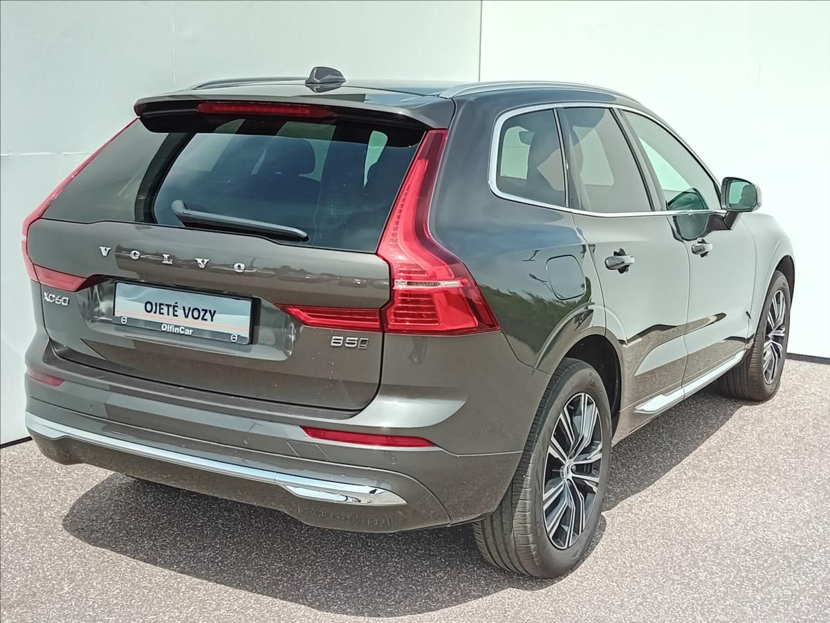 Volvo XC60, 2,0 AWD INSCRIPTION  B5 - fotka 2
