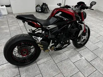 MV Agusta, Dragster 800 RR 103 kW