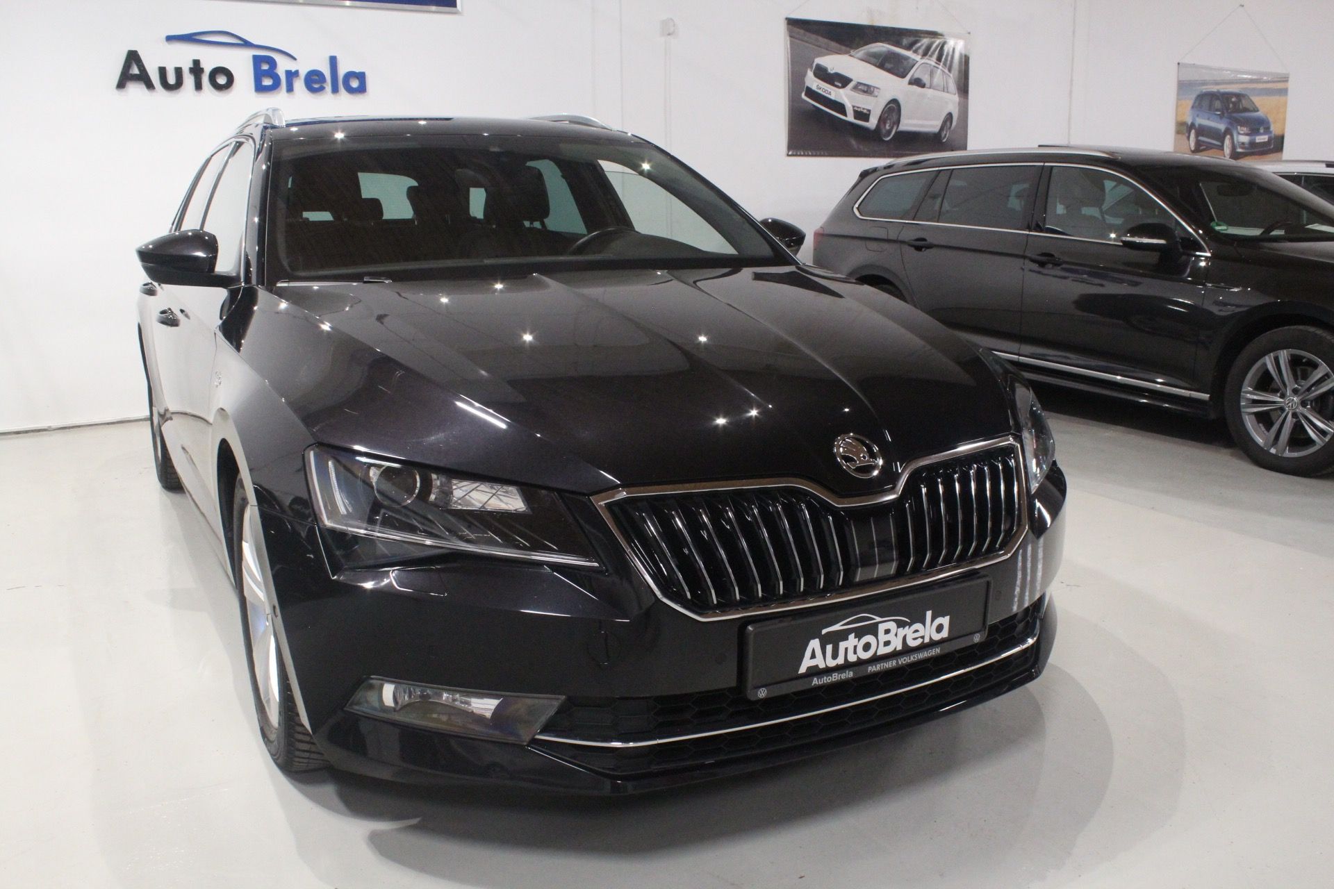 Škoda Superb, 2.0TDI DSG 4x4 L&K Display 4x4 - fotka 2