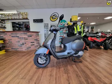 Vespa GTS 300, SUPERSPORT ABS E5