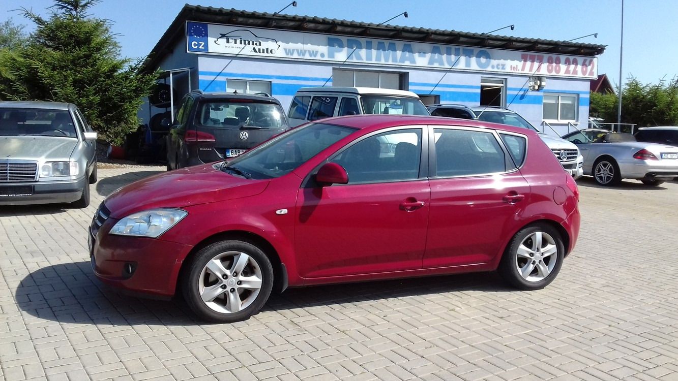 Kia Cee´d, 1,6 CRDi Původ ČR 1.majitel - fotka 2