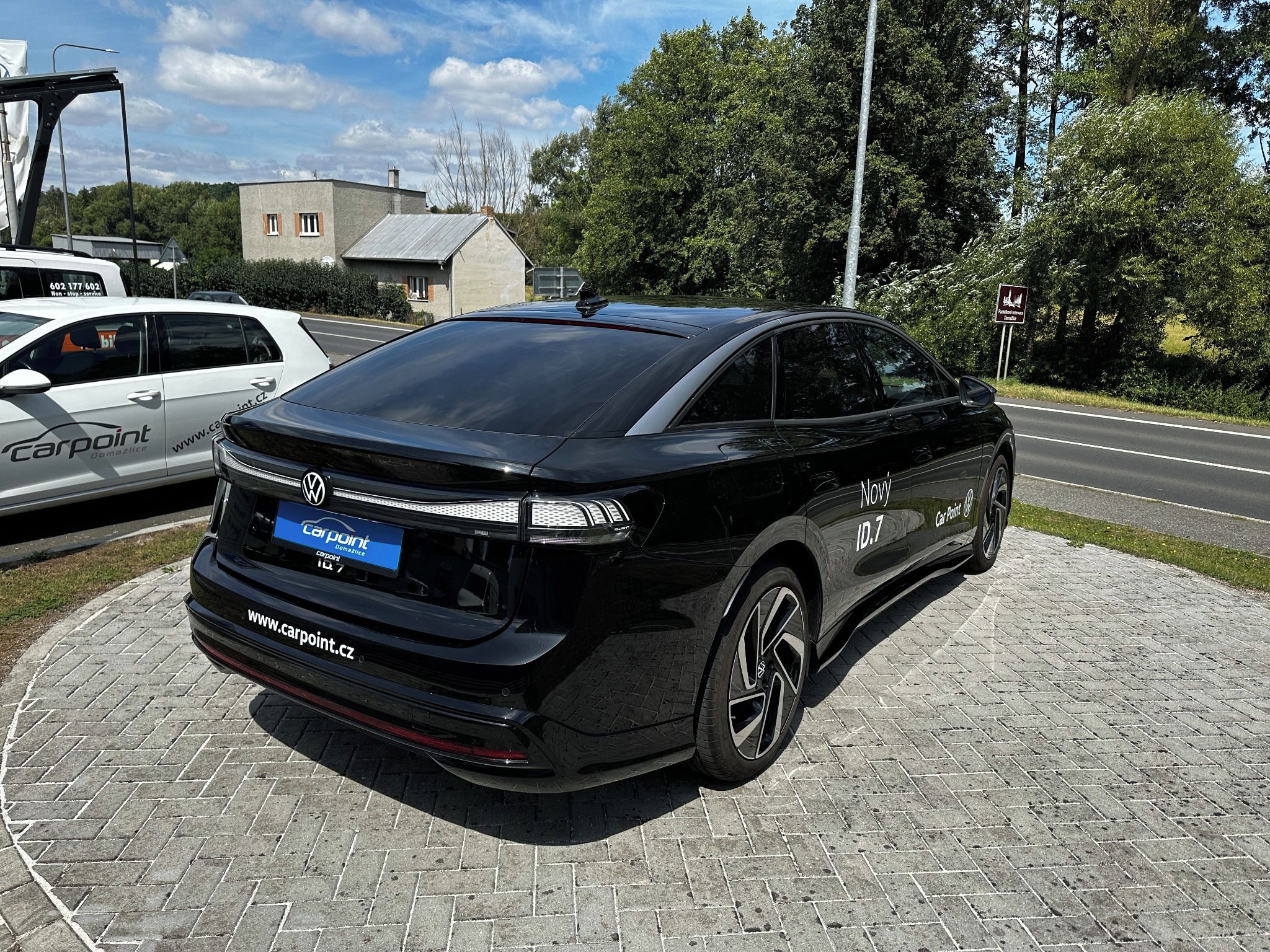 Volkswagen ID.7, Pro 210 kW, kap. 77 kWh - fotka 3
