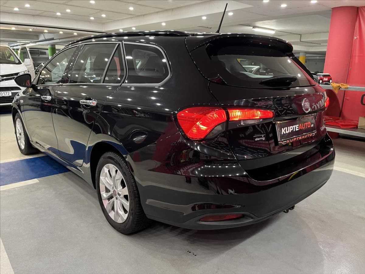 Fiat Tipo, 1,6 MultiJet  Lounge - fotka 3
