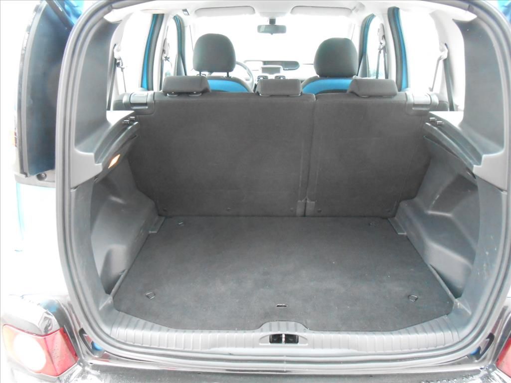 Citroën C3 Picasso, 1,6   HDI J - fotka 4